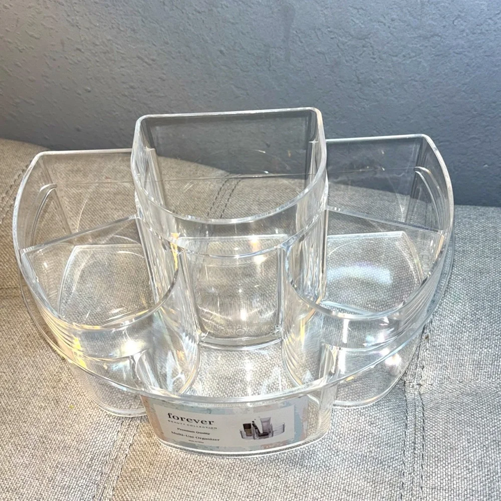 Large Clear 6-Compartment Multi-Use Organizer